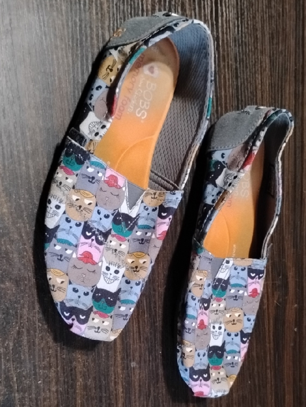 BOBS Cat Print Slip-On Shoes Women's Size: 8 - Picture 4 of 6